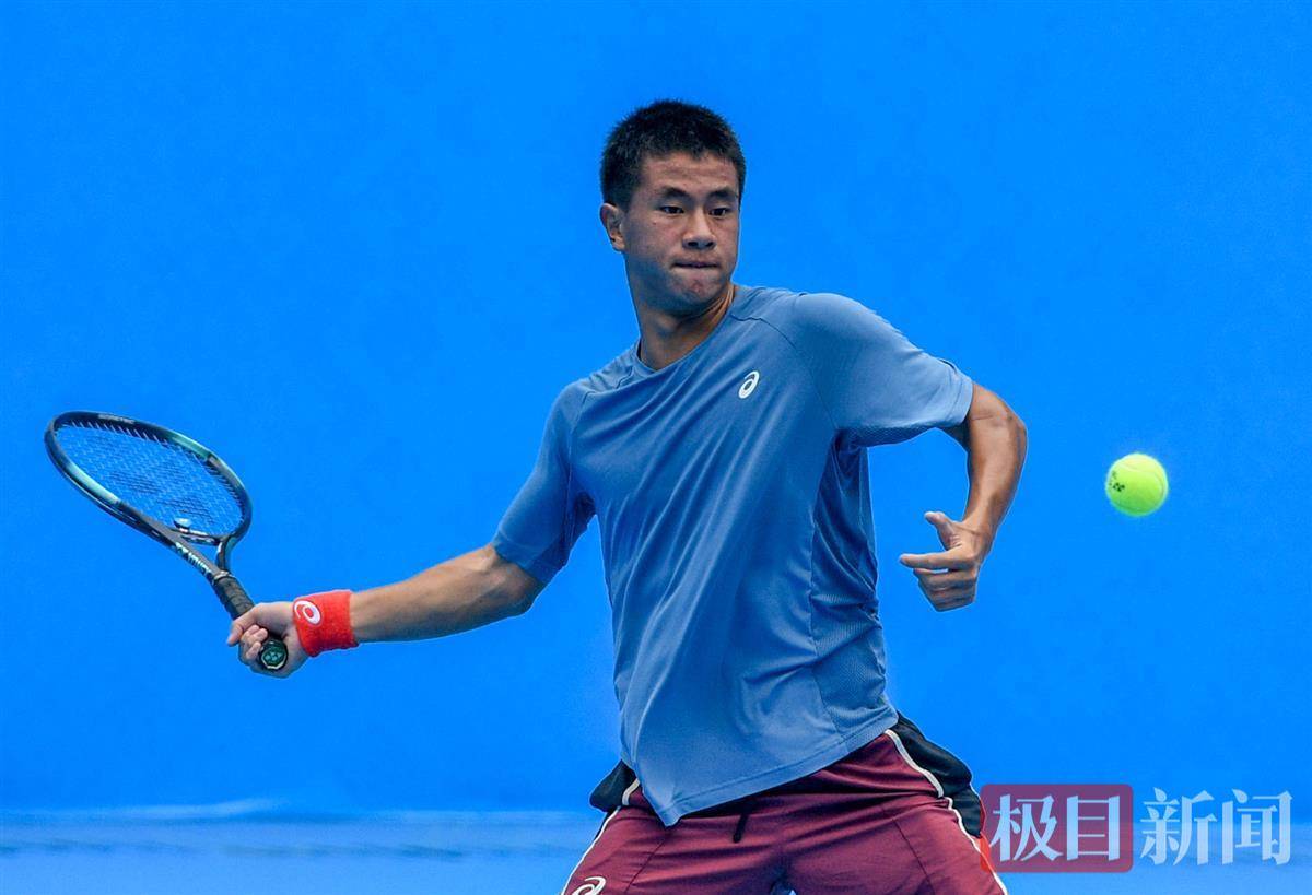 荣誉的双丰 荣誉的双丰