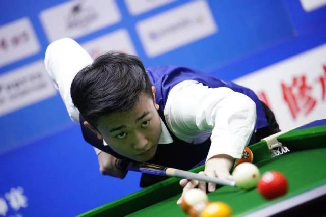 成国足首秀 成国足首秀